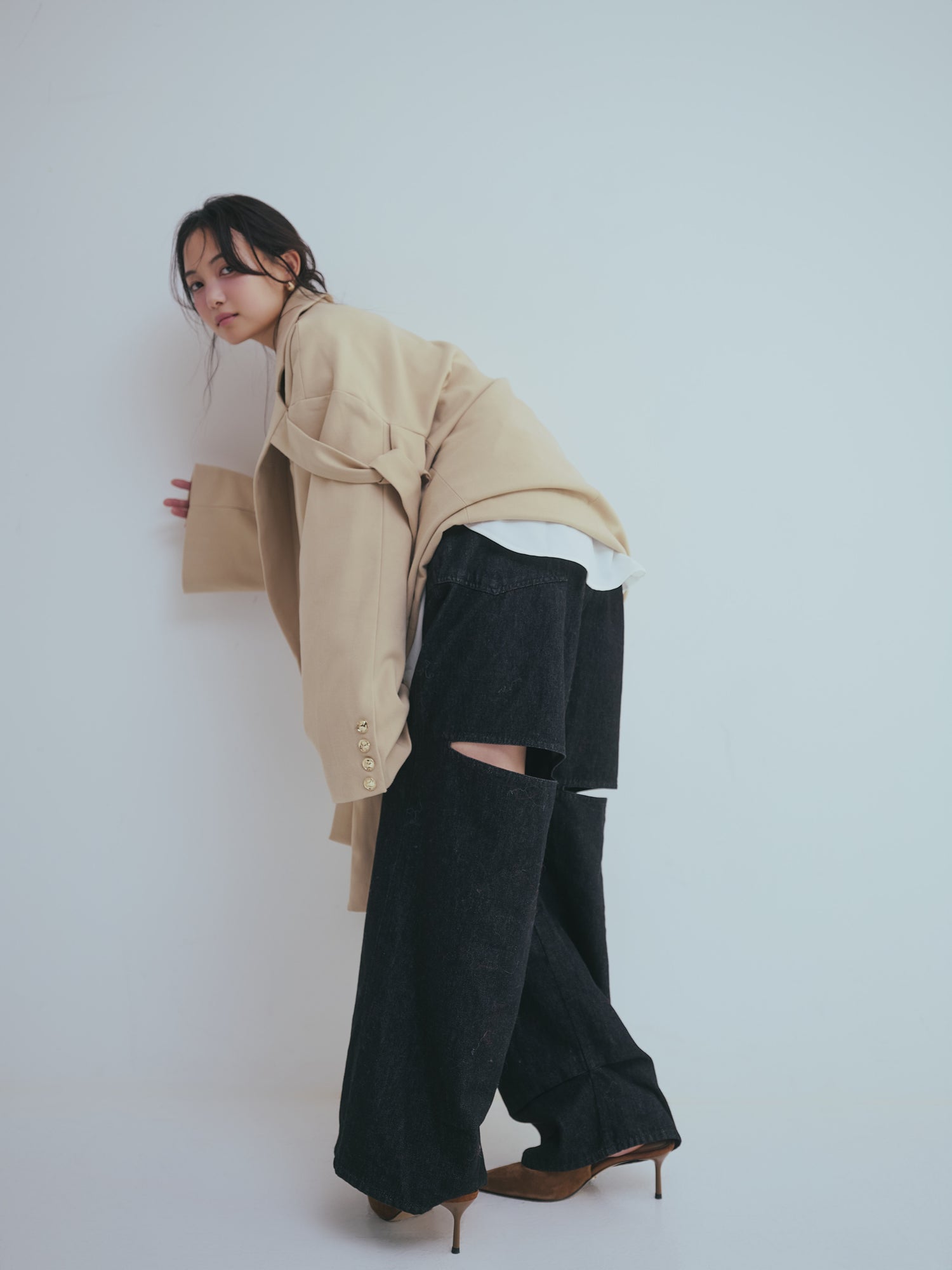 back slit curve denim pants