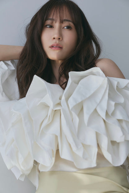 volume off shoulder blouse