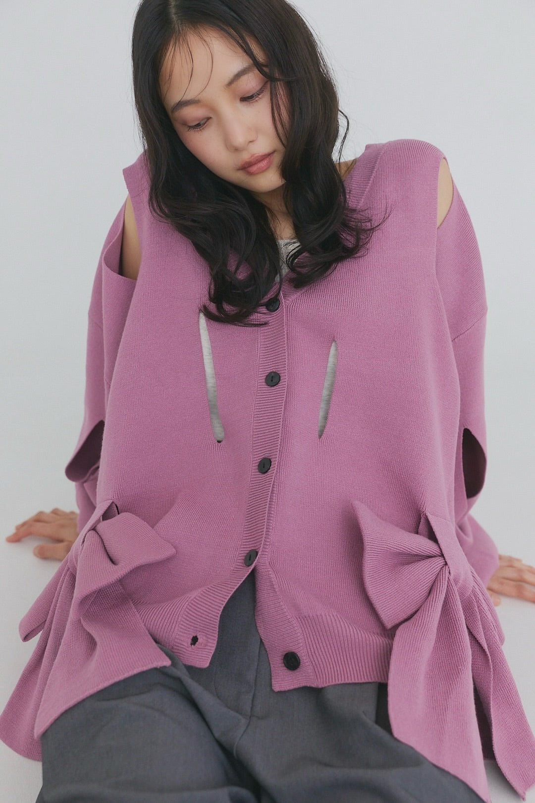 hole ribbon spring cardigan
