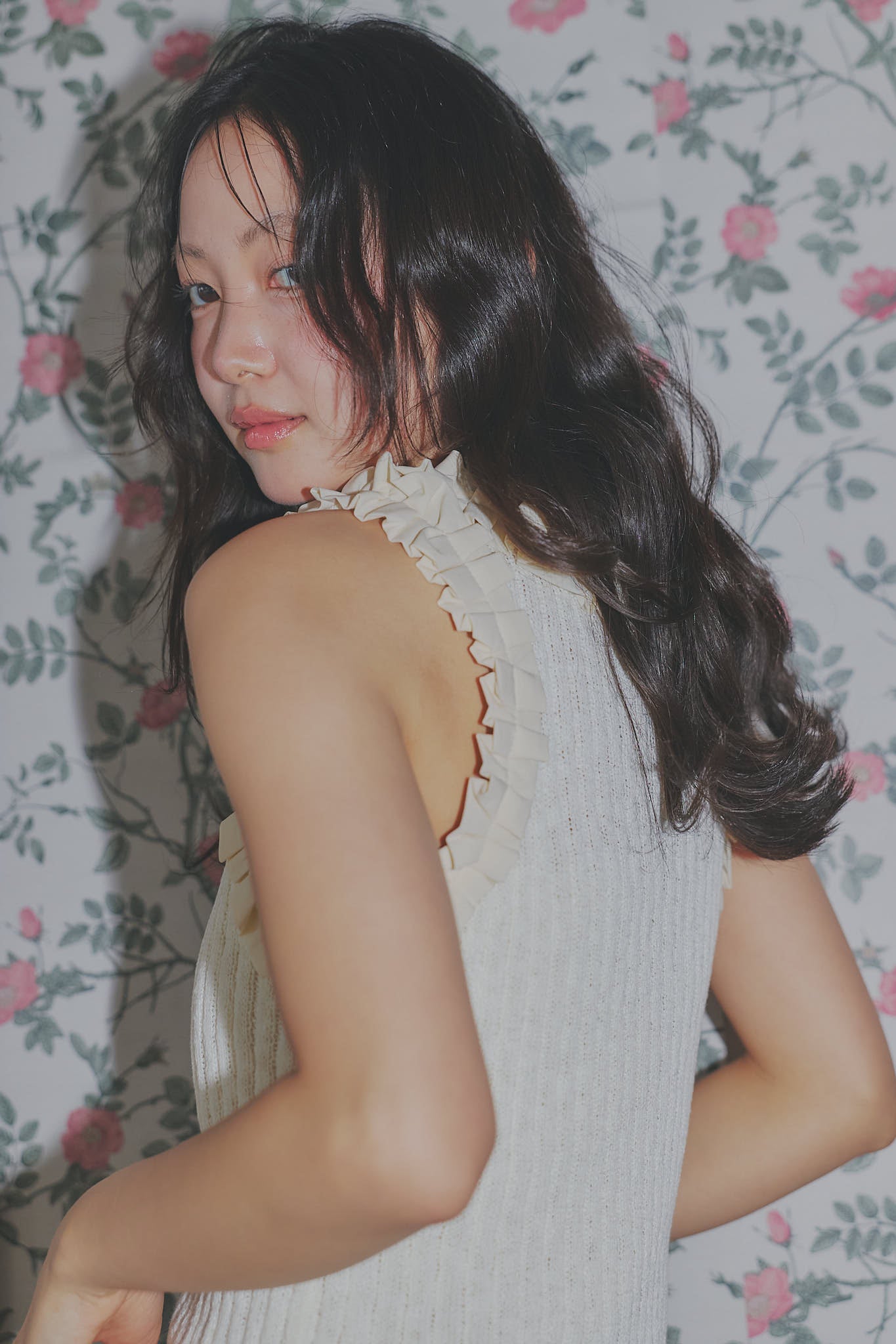 sheer rib frill tops