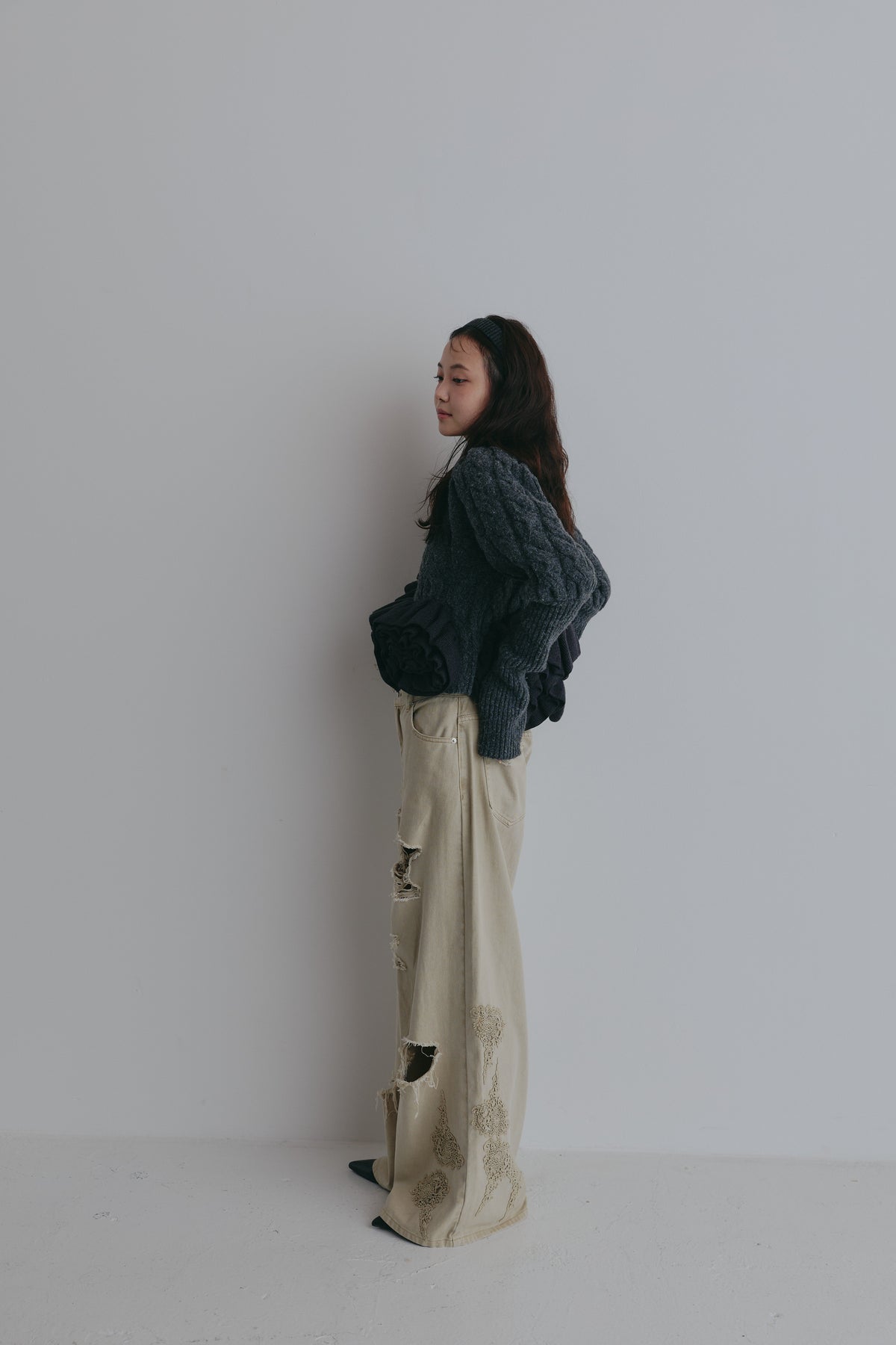 corsage knit cardigan