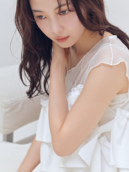 piping bulky frill blouse
