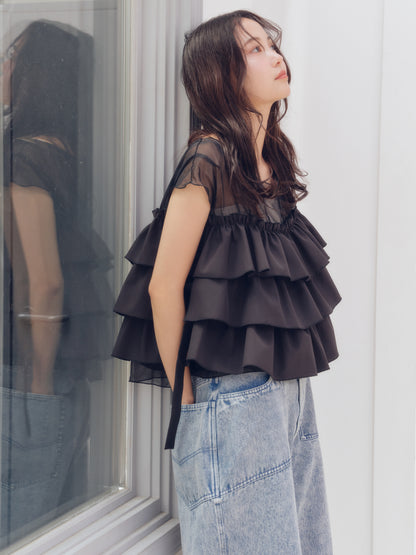 piping bulky frill blouse