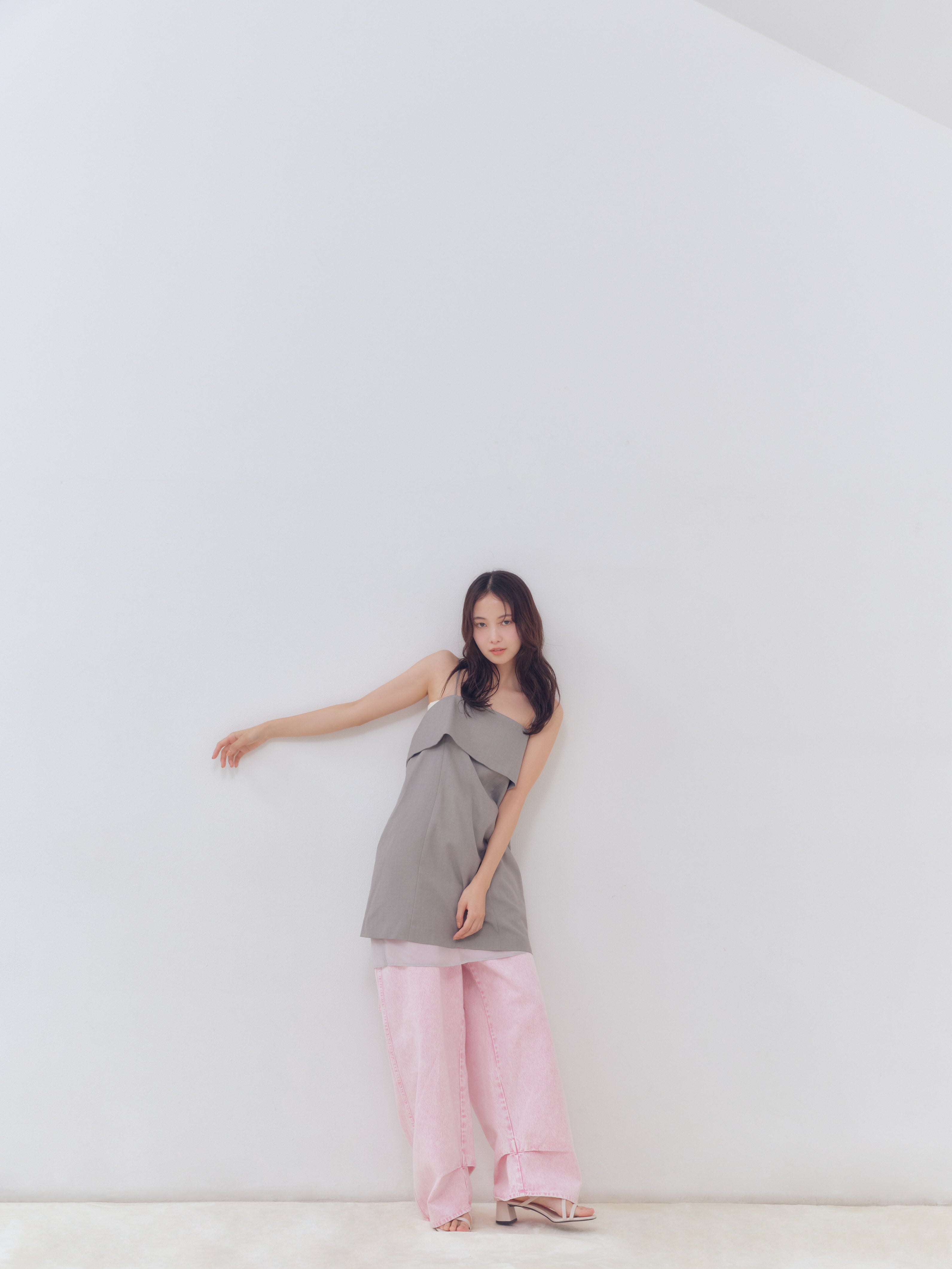 back slit curve denim pants