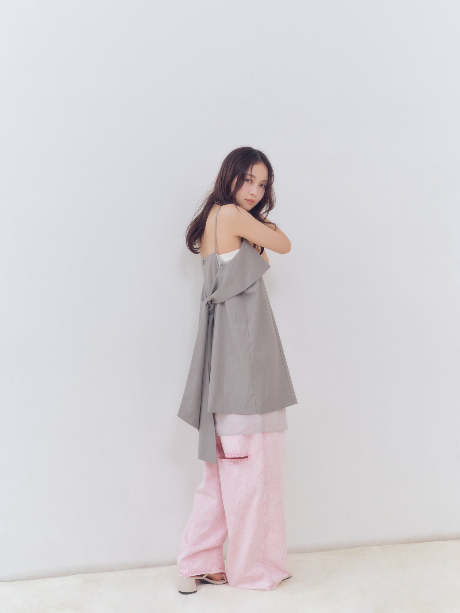 back slit curve denim pants