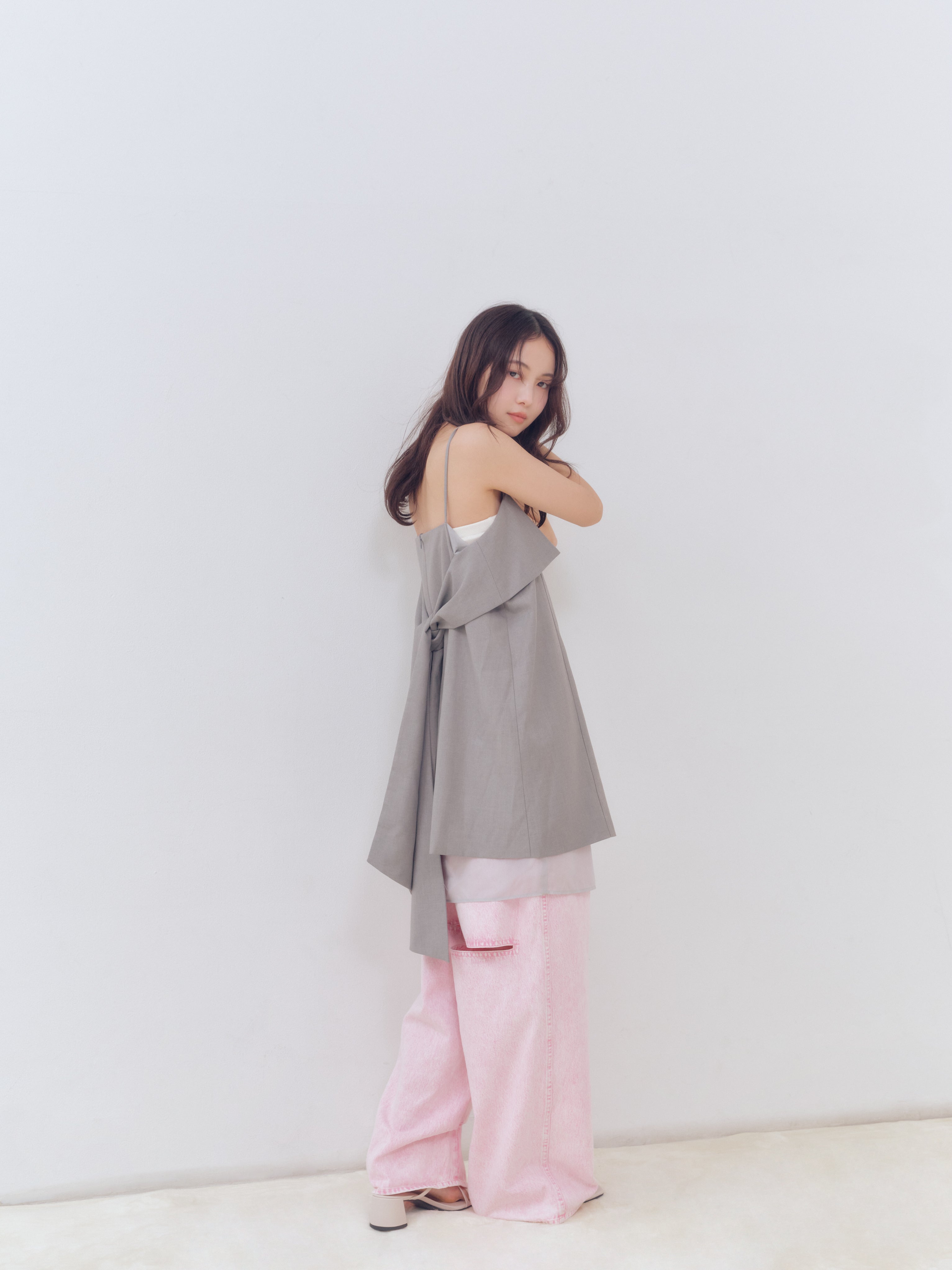 back slit curve denim pants