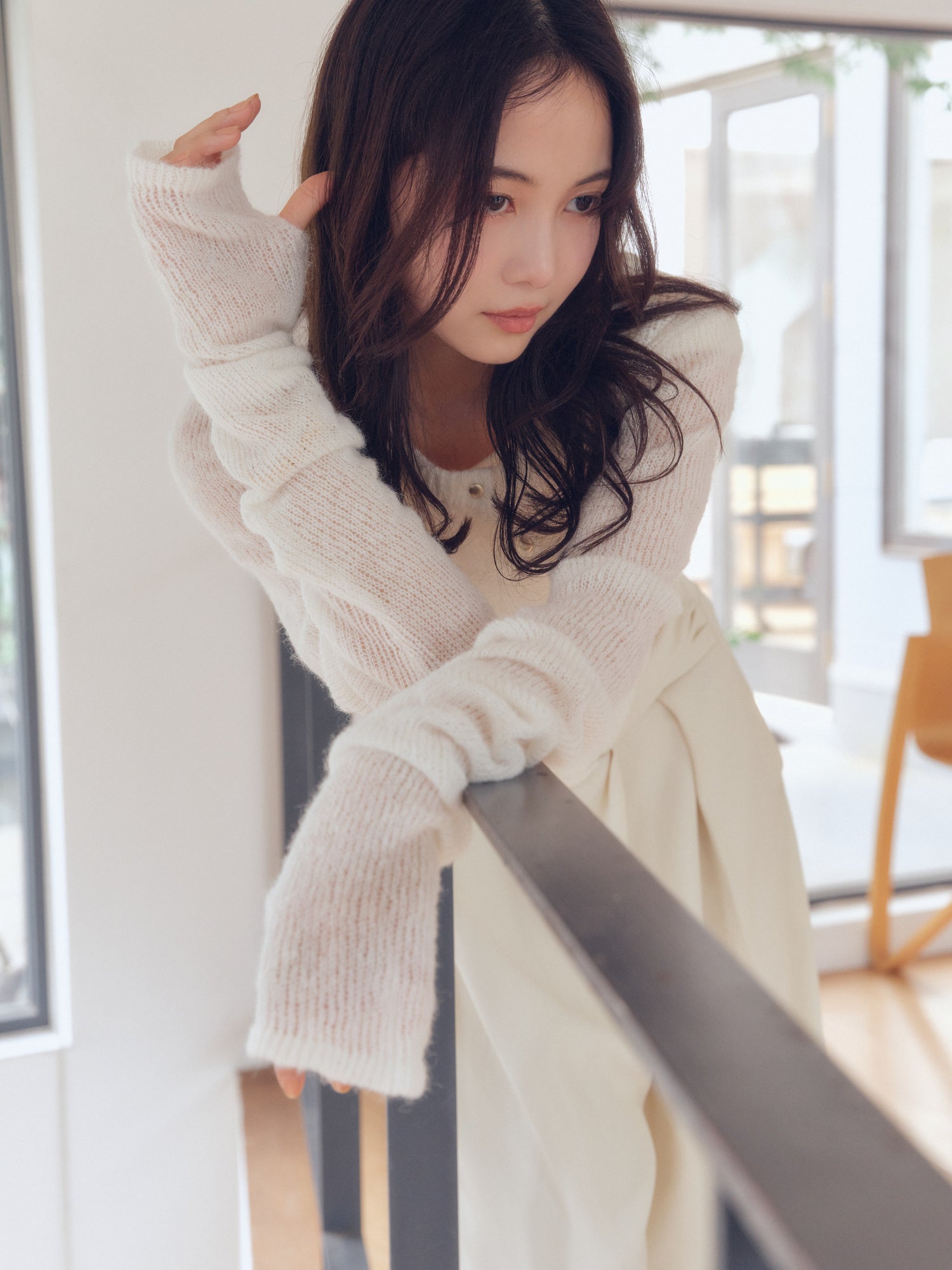 wave design sheer knit