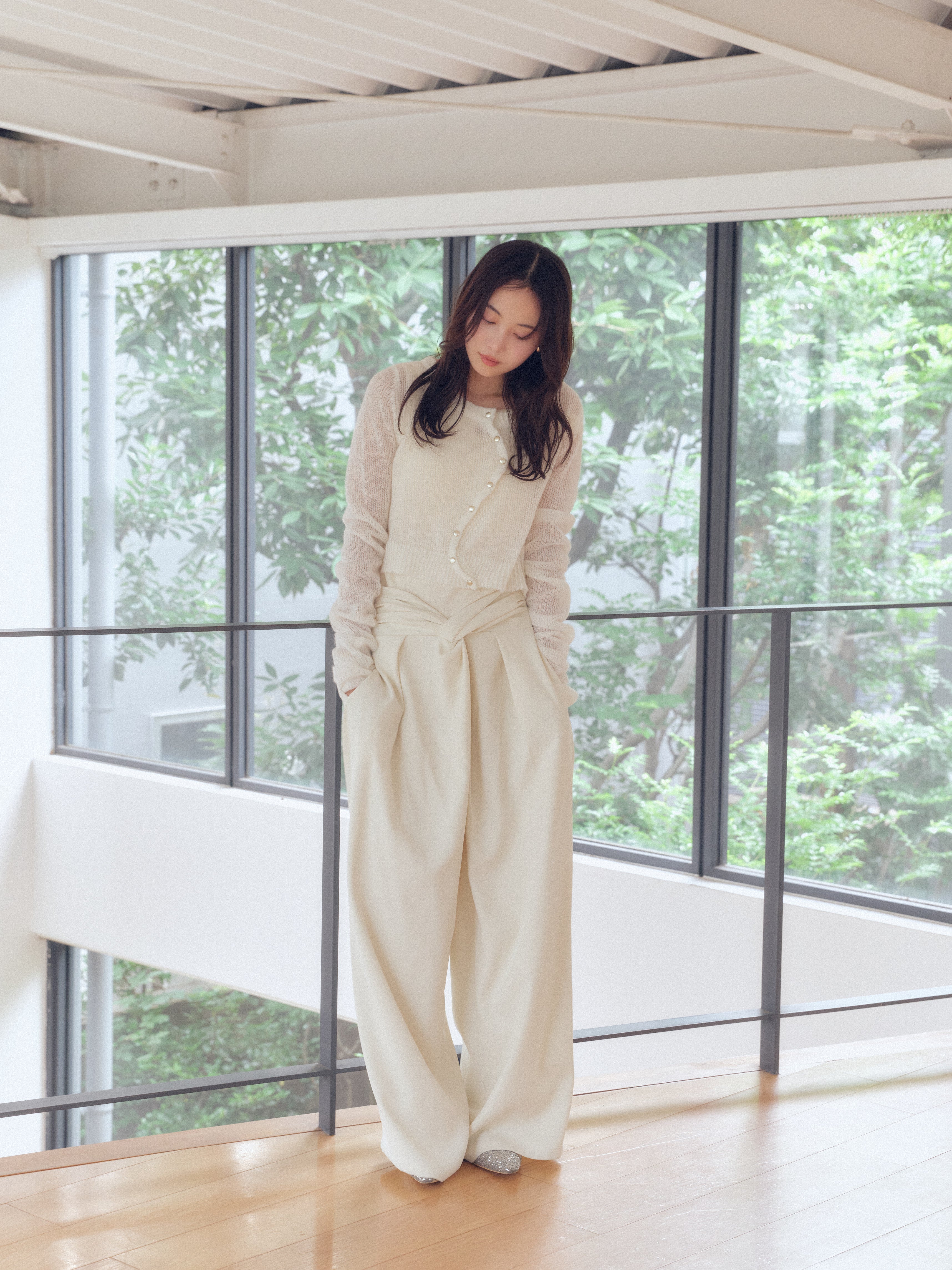 wave design sheer knit