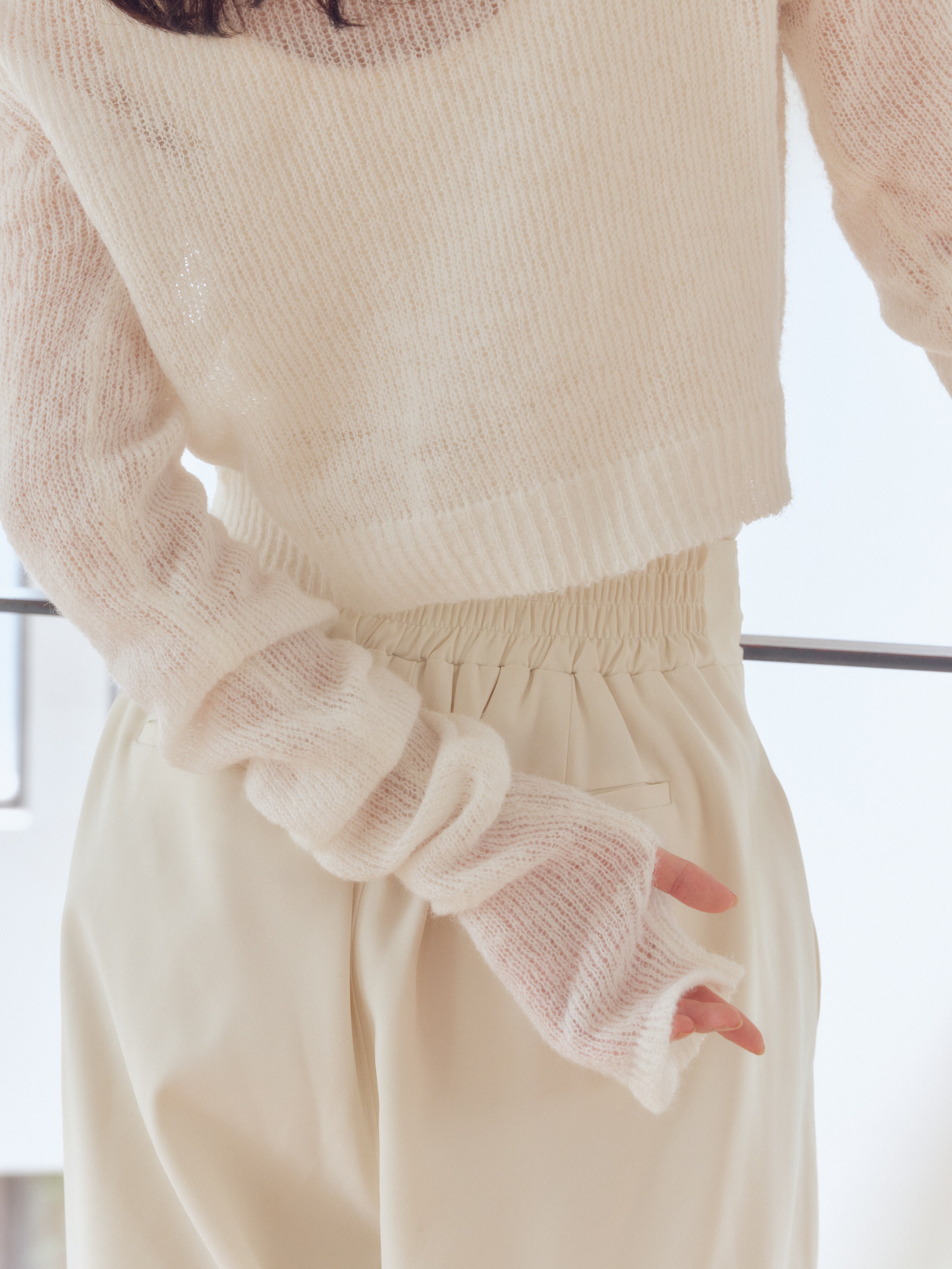 wave design sheer knit