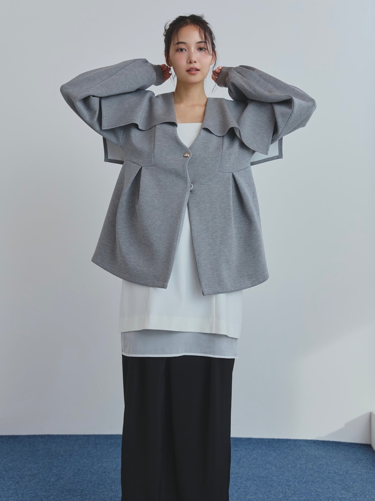 big collar peplum sweat – andequal