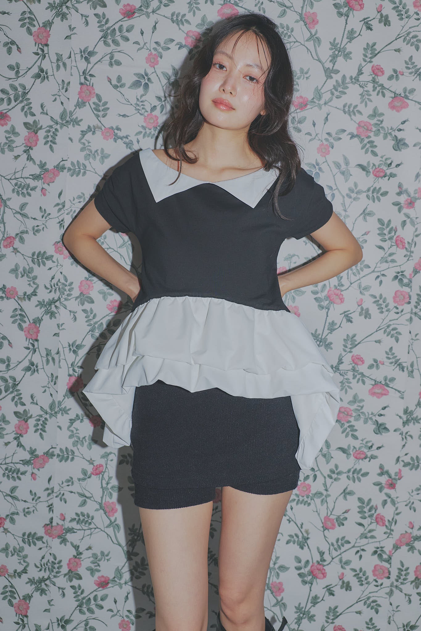 bicolor frill tops