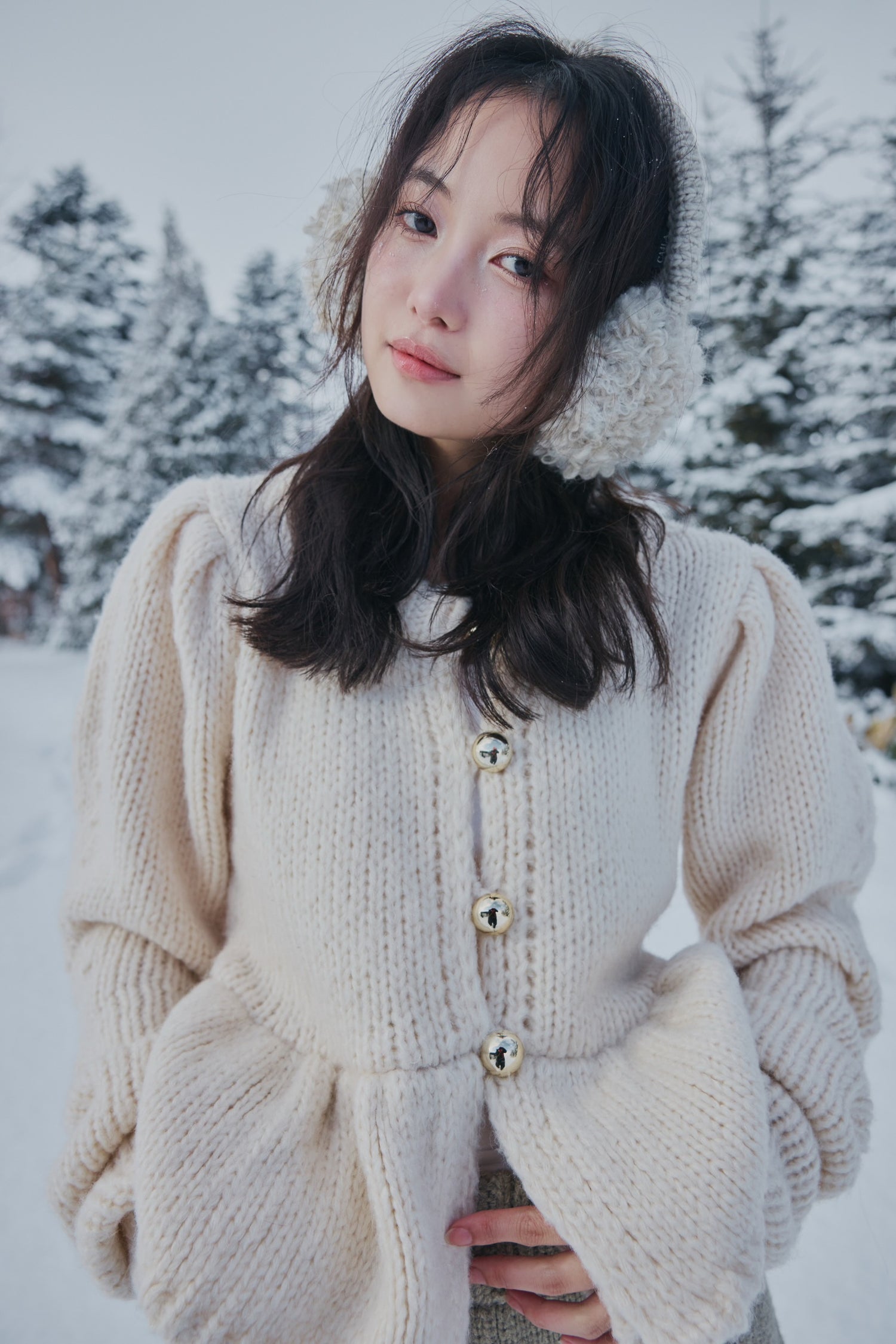gold button puff sleeve knit