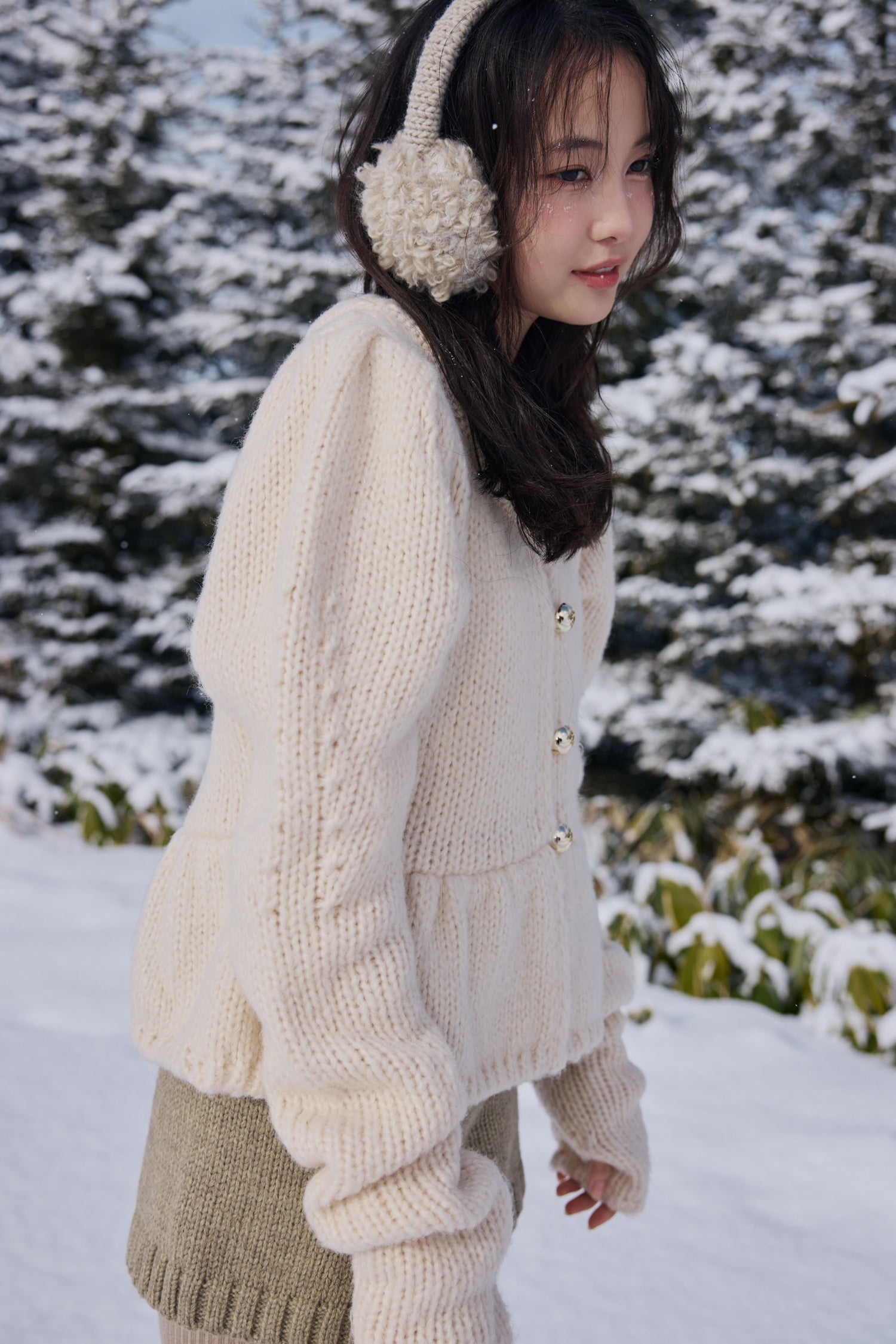 gold button puff sleeve knit