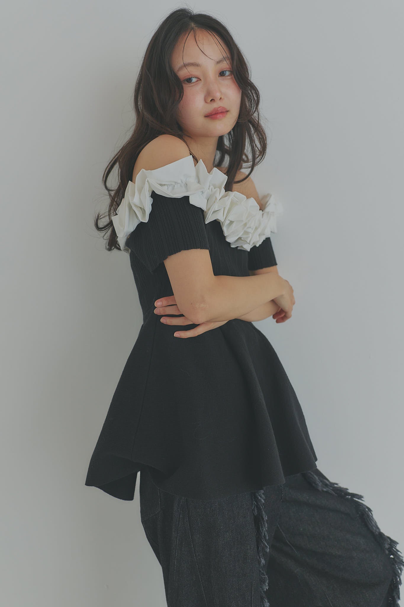 off shoulder frill knit