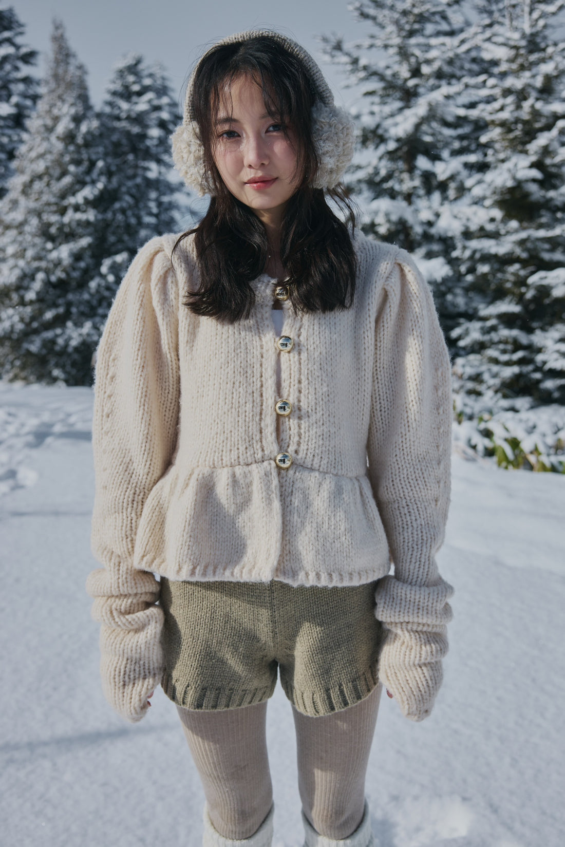 gold button puff sleeve knit