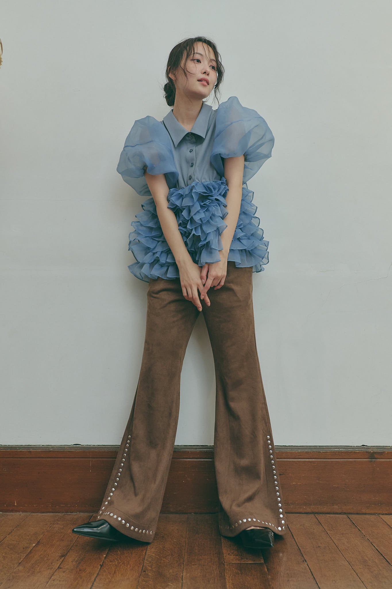 studs suede flare pants