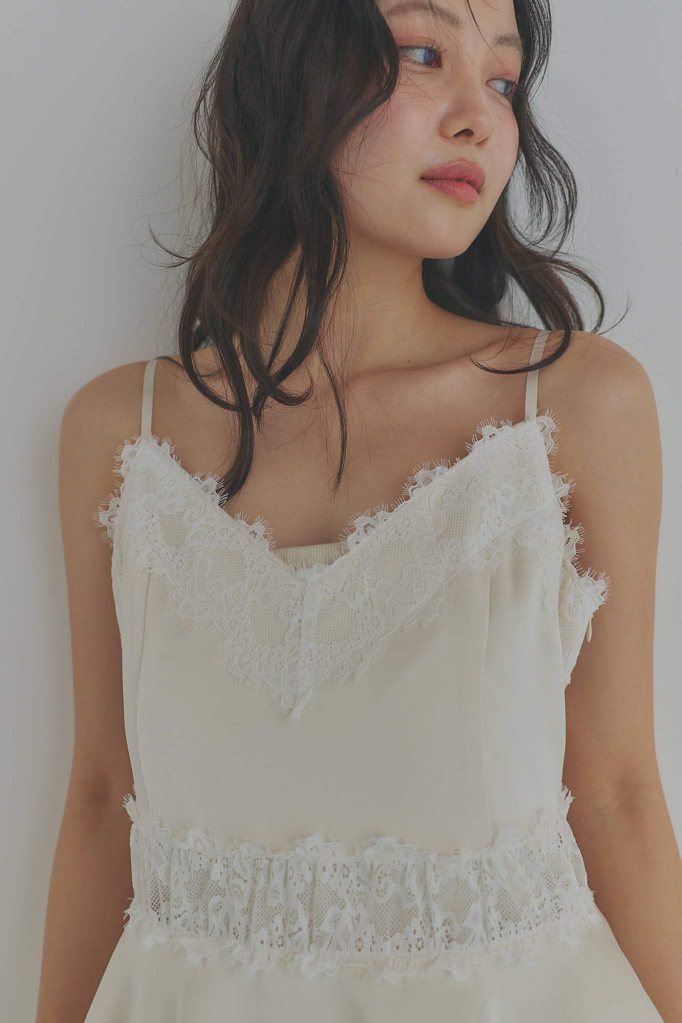 asymmetry lace camisole［6月下旬お届け］