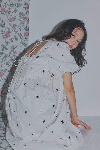 embroidery puff one-piece
