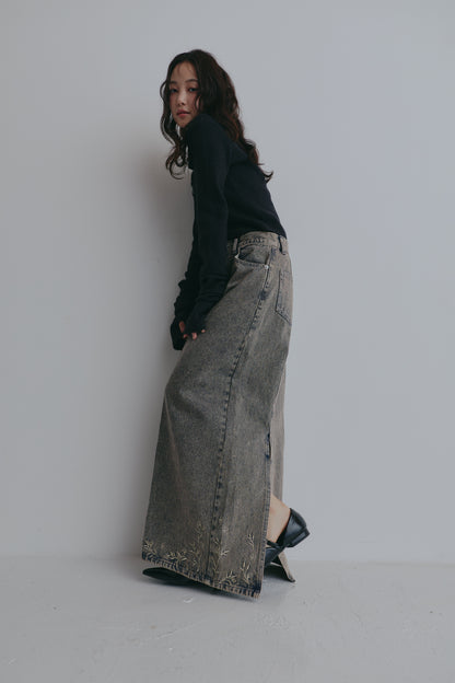 embroidered denim skirt
