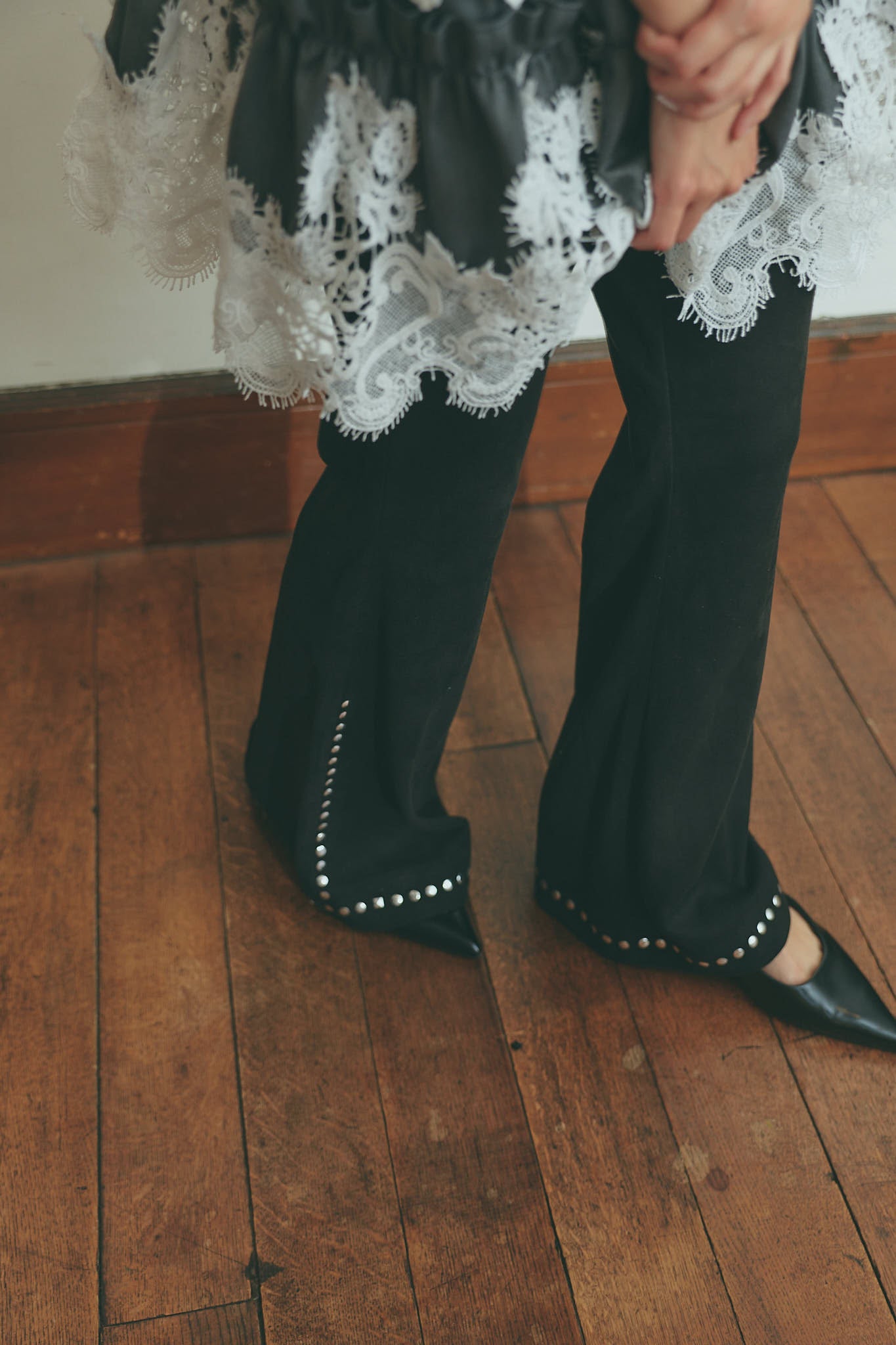 studs suede flare pants