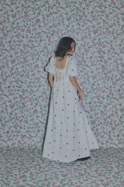 embroidery puff one-piece