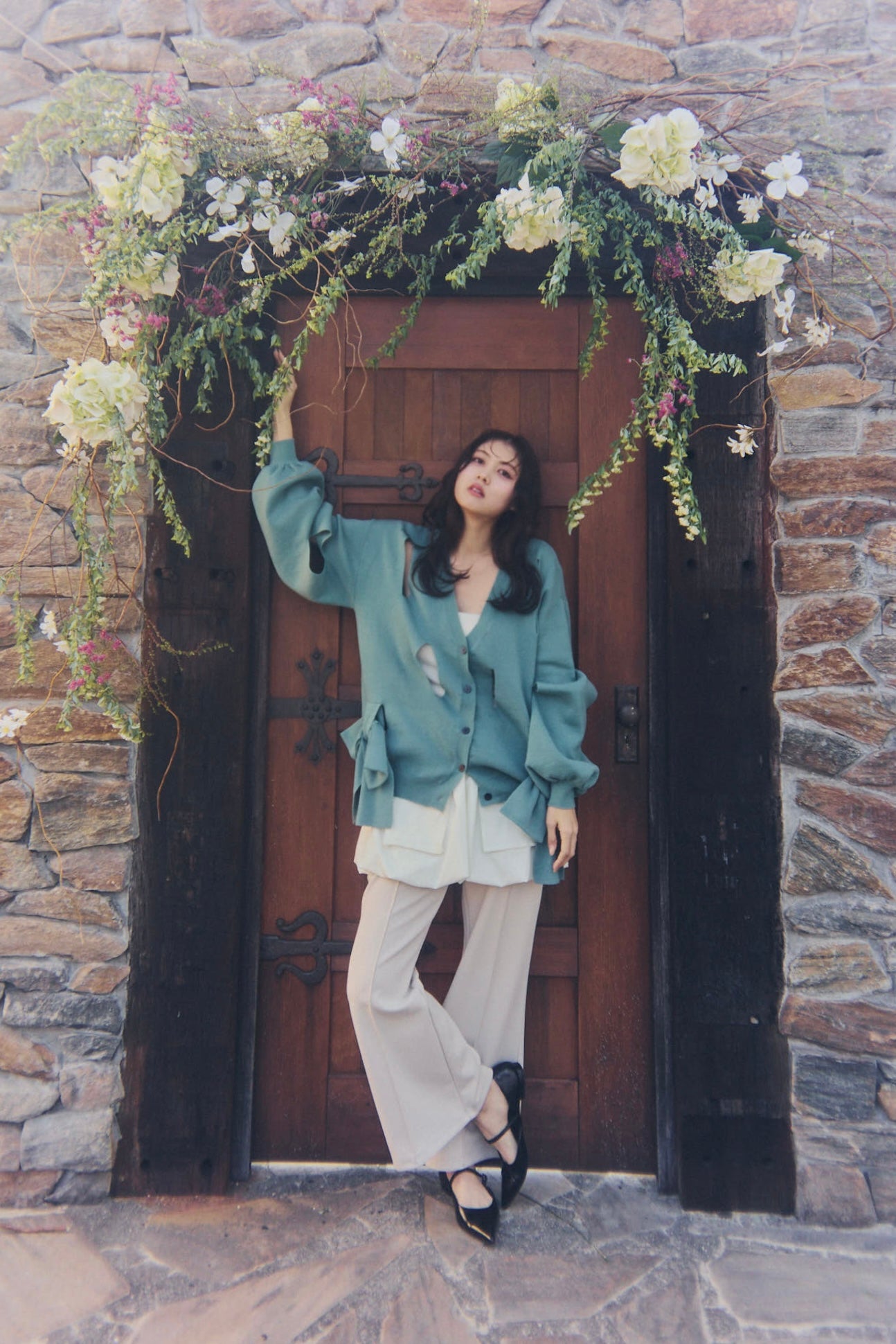 hole ribbon spring cardigan
