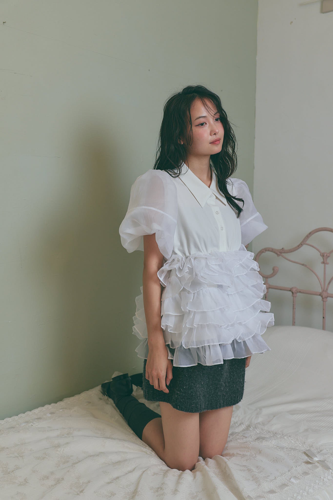 cloud frill blouse