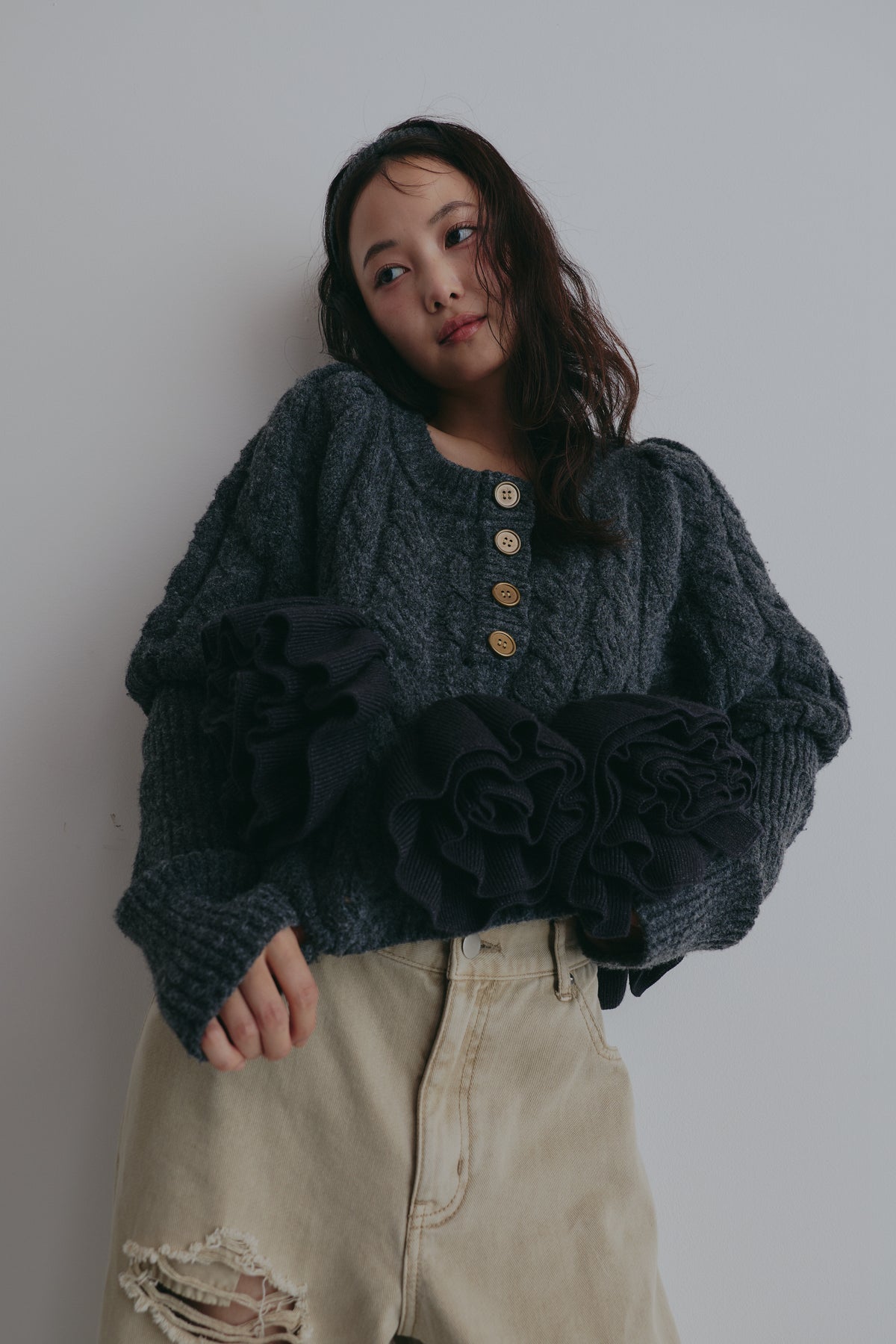 corsage knit cardigan