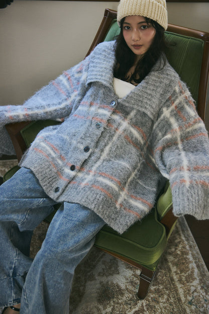 checked pattern knit