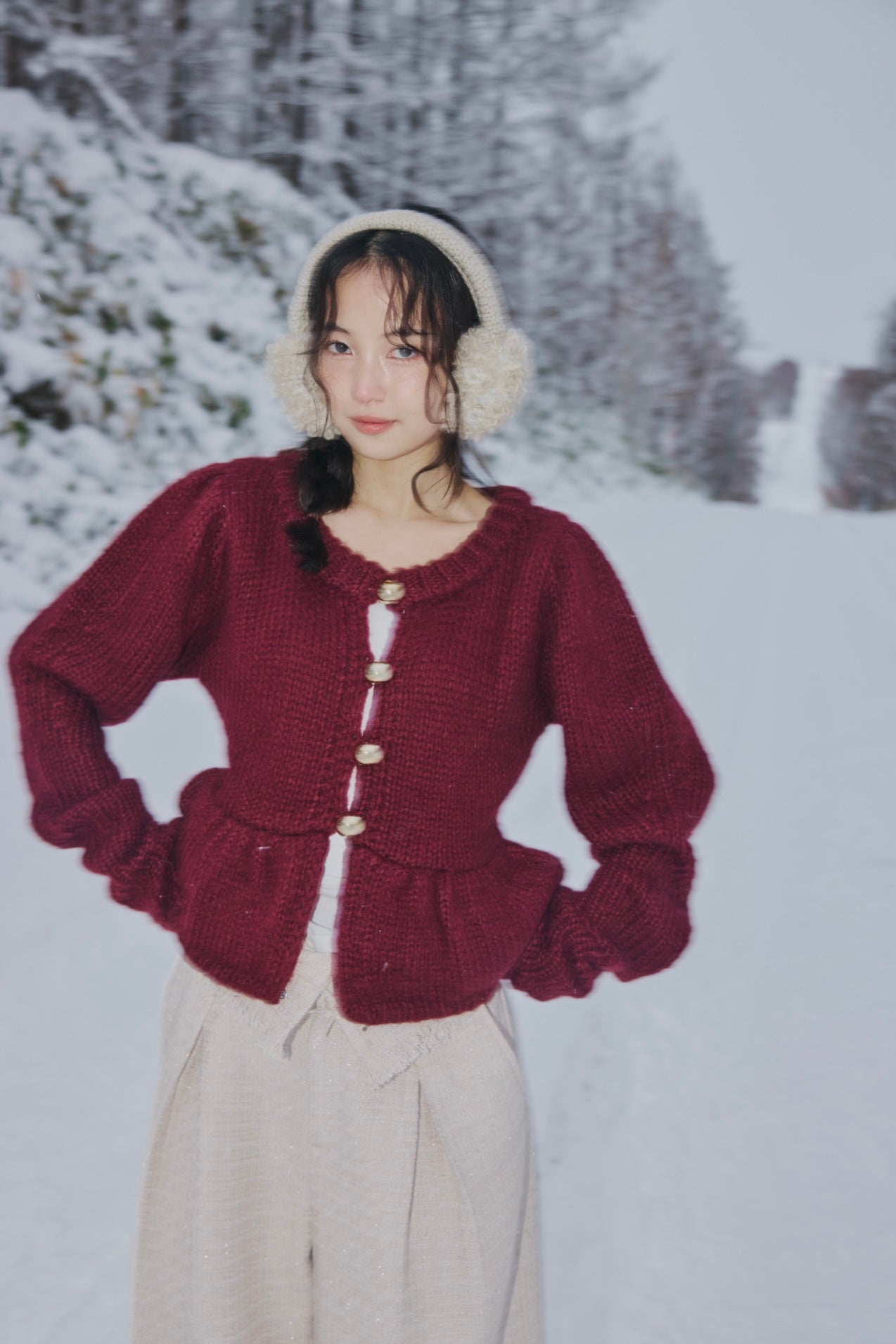 gold button puff sleeve knit
