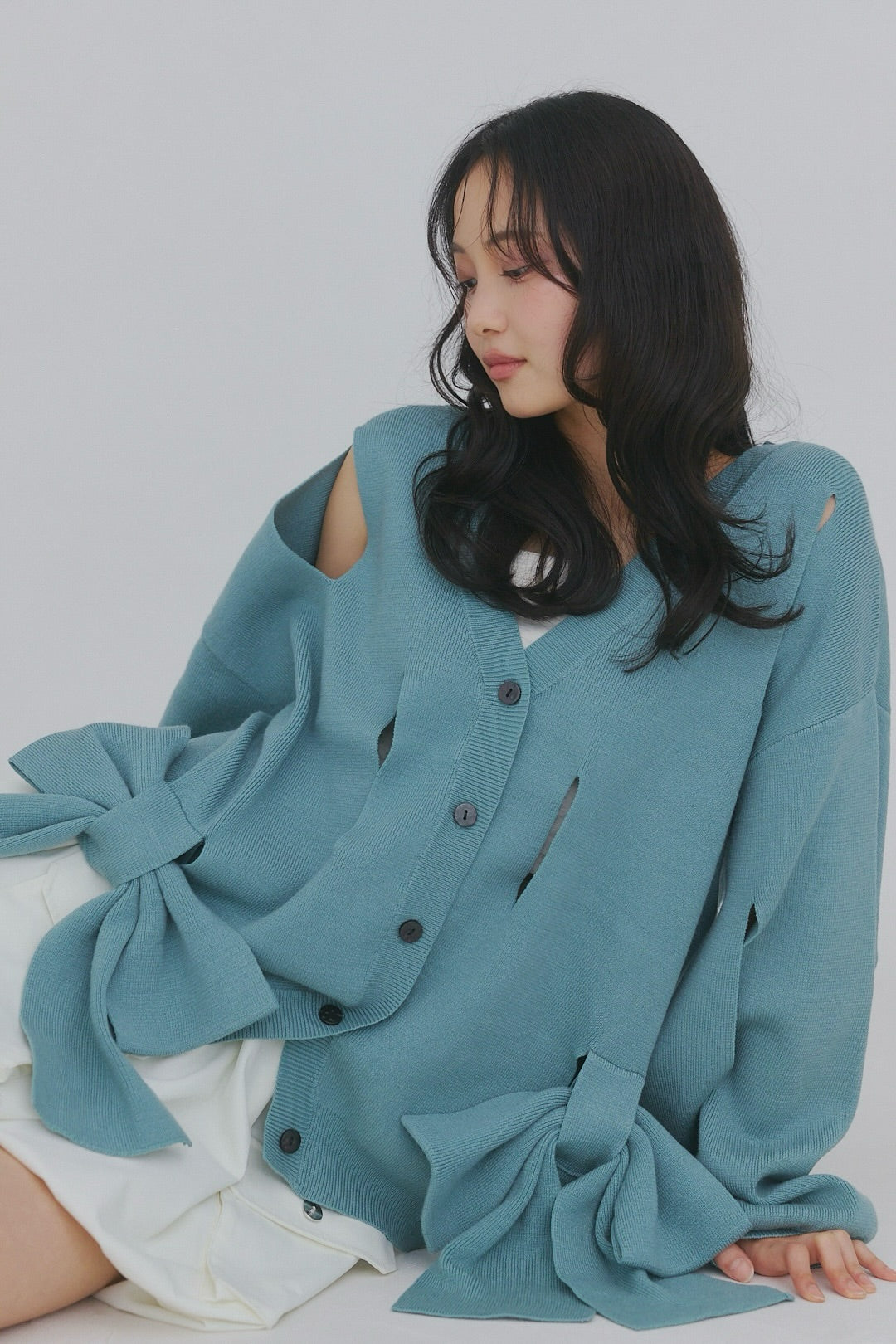 hole ribbon spring cardigan