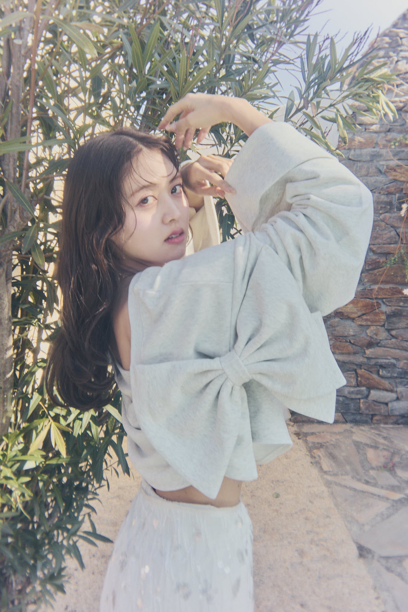 back open ribbon sweat
