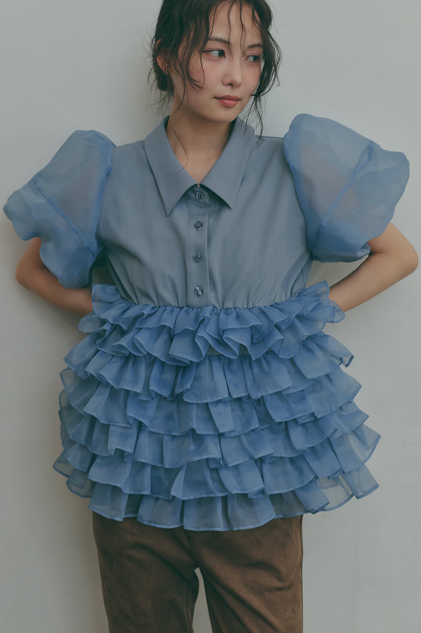 cloud frill blouse