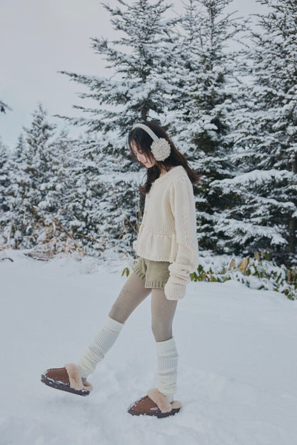 gold button puff sleeve knit