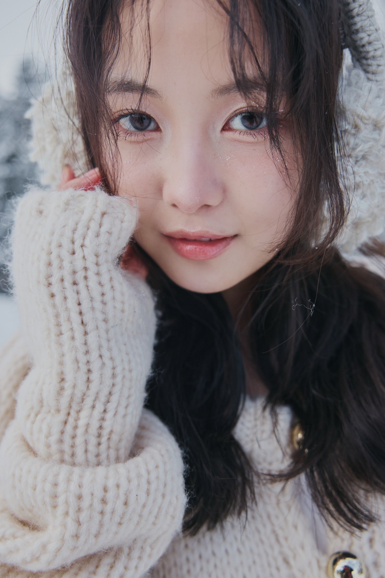 gold button puff sleeve knit