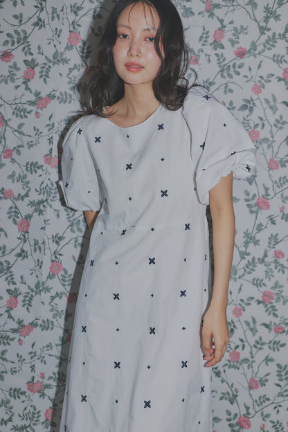 embroidery puff one-piece