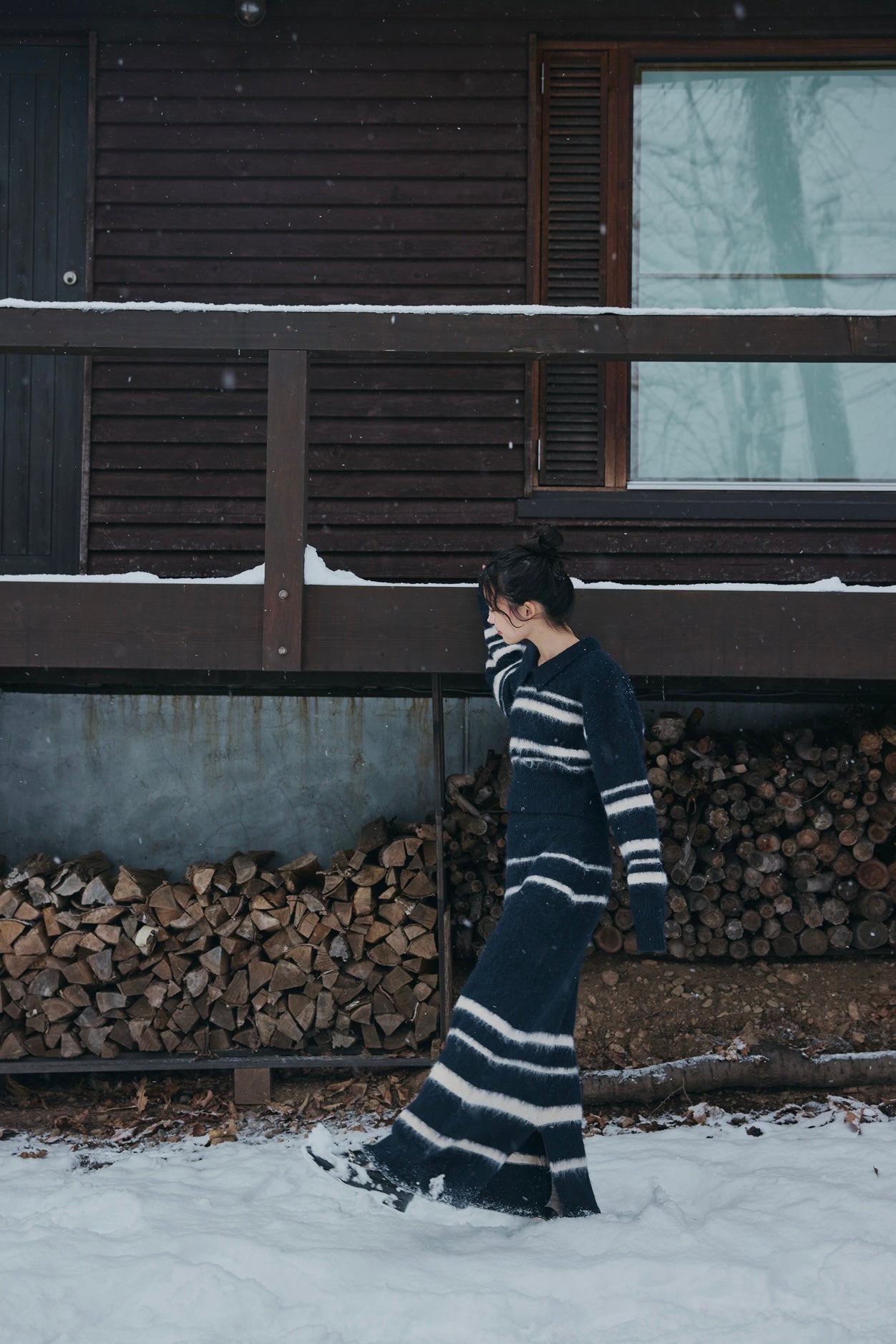 nuance border collar knit