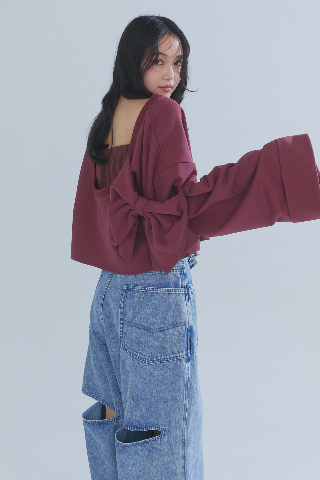 back open ribbon sweat