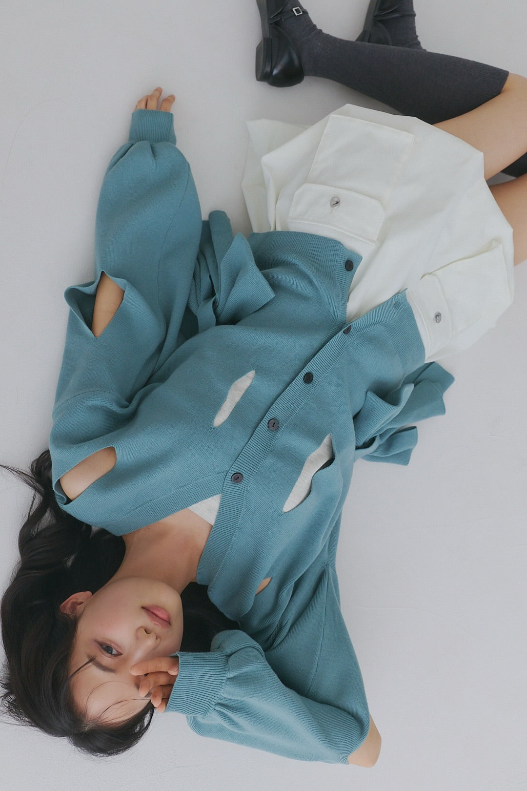 hole ribbon spring cardigan