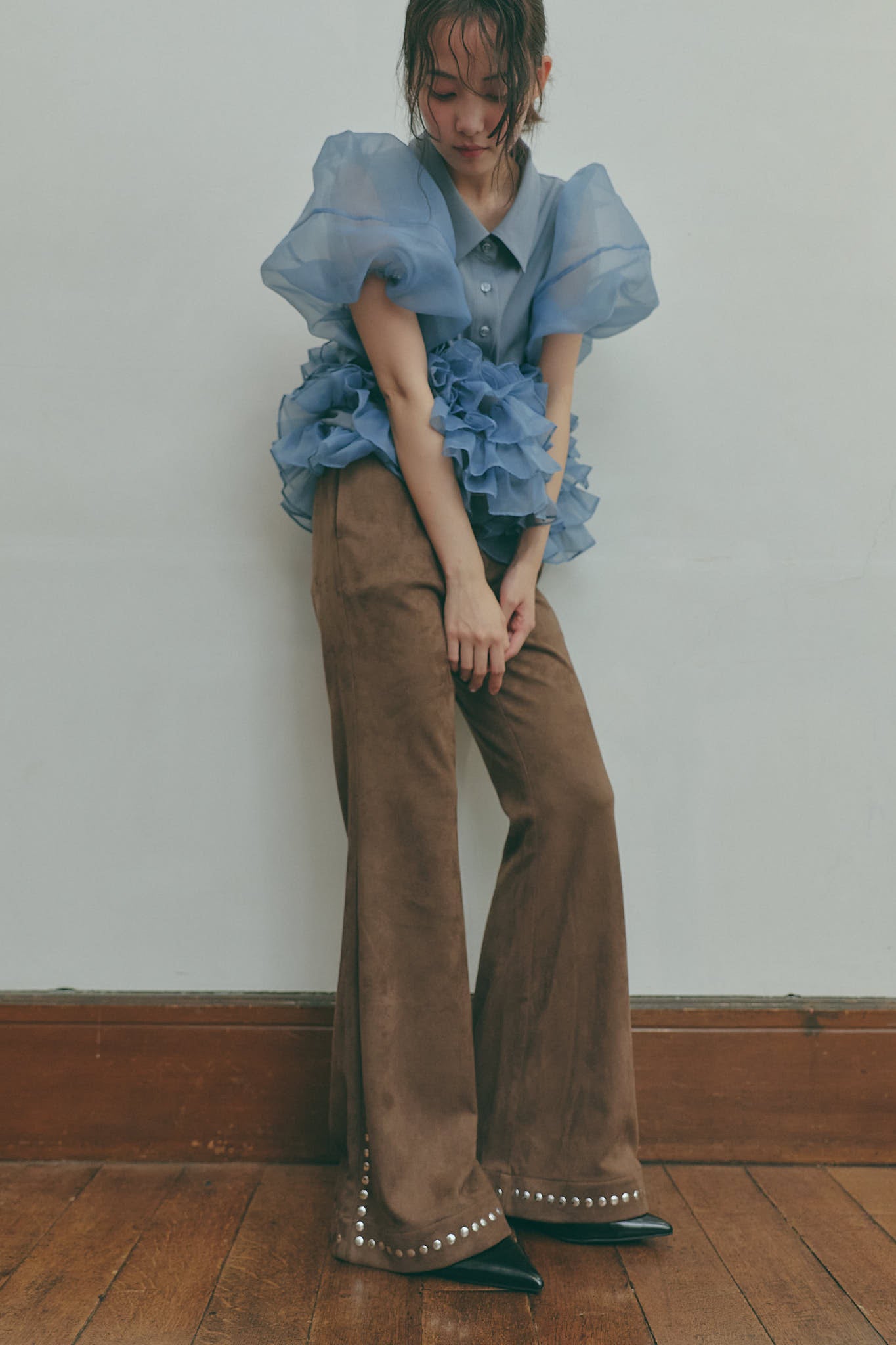 studs suede flare pants