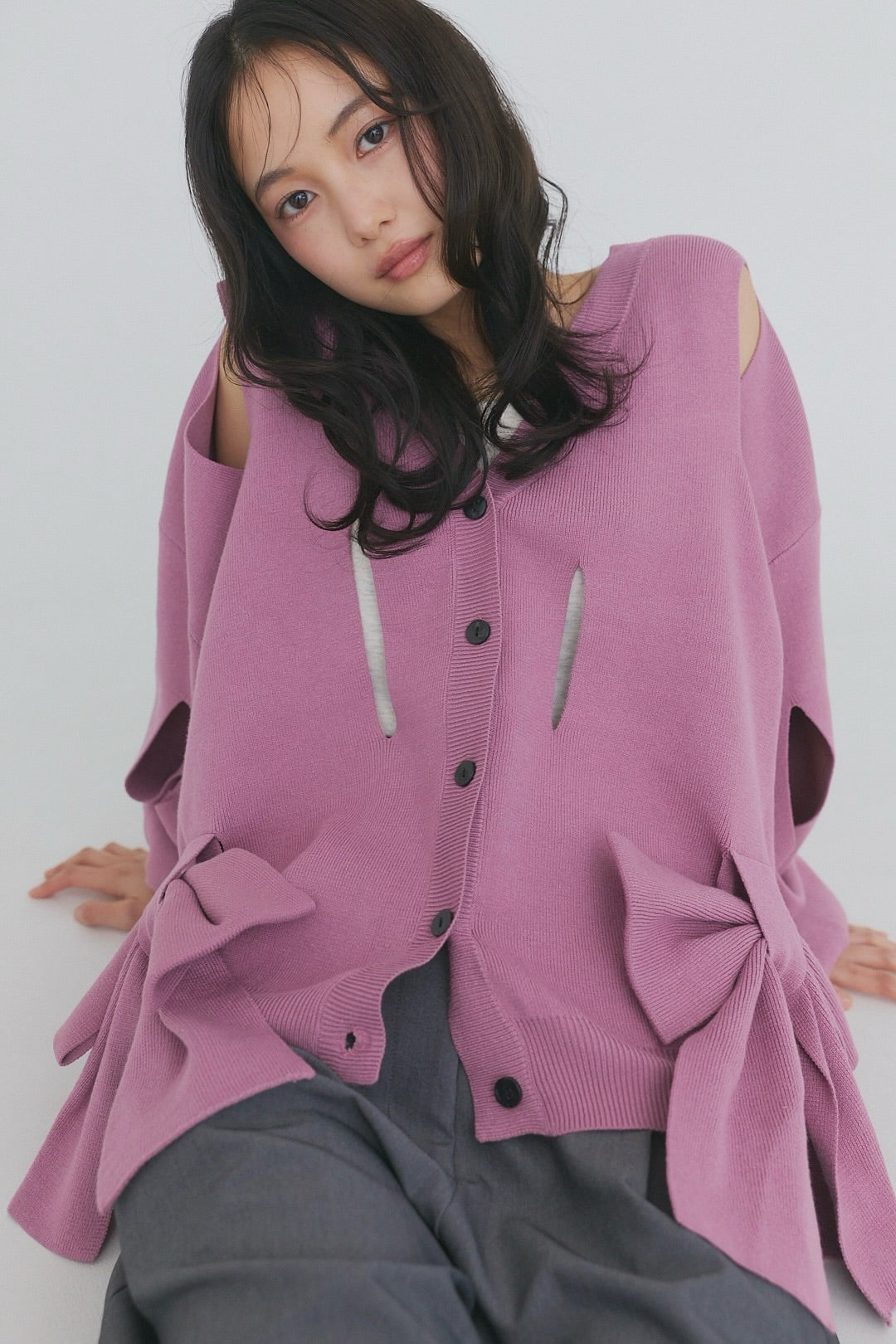 hole ribbon spring cardigan