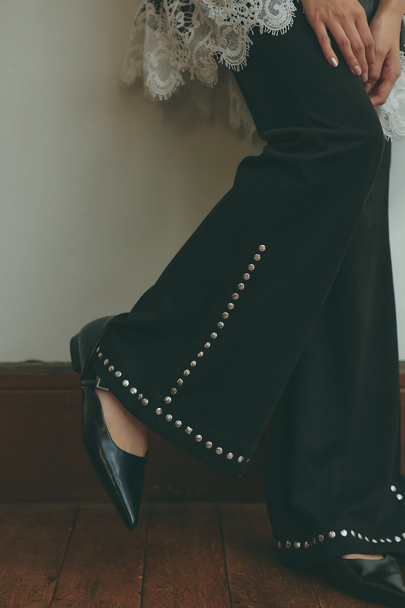 studs suede flare pants