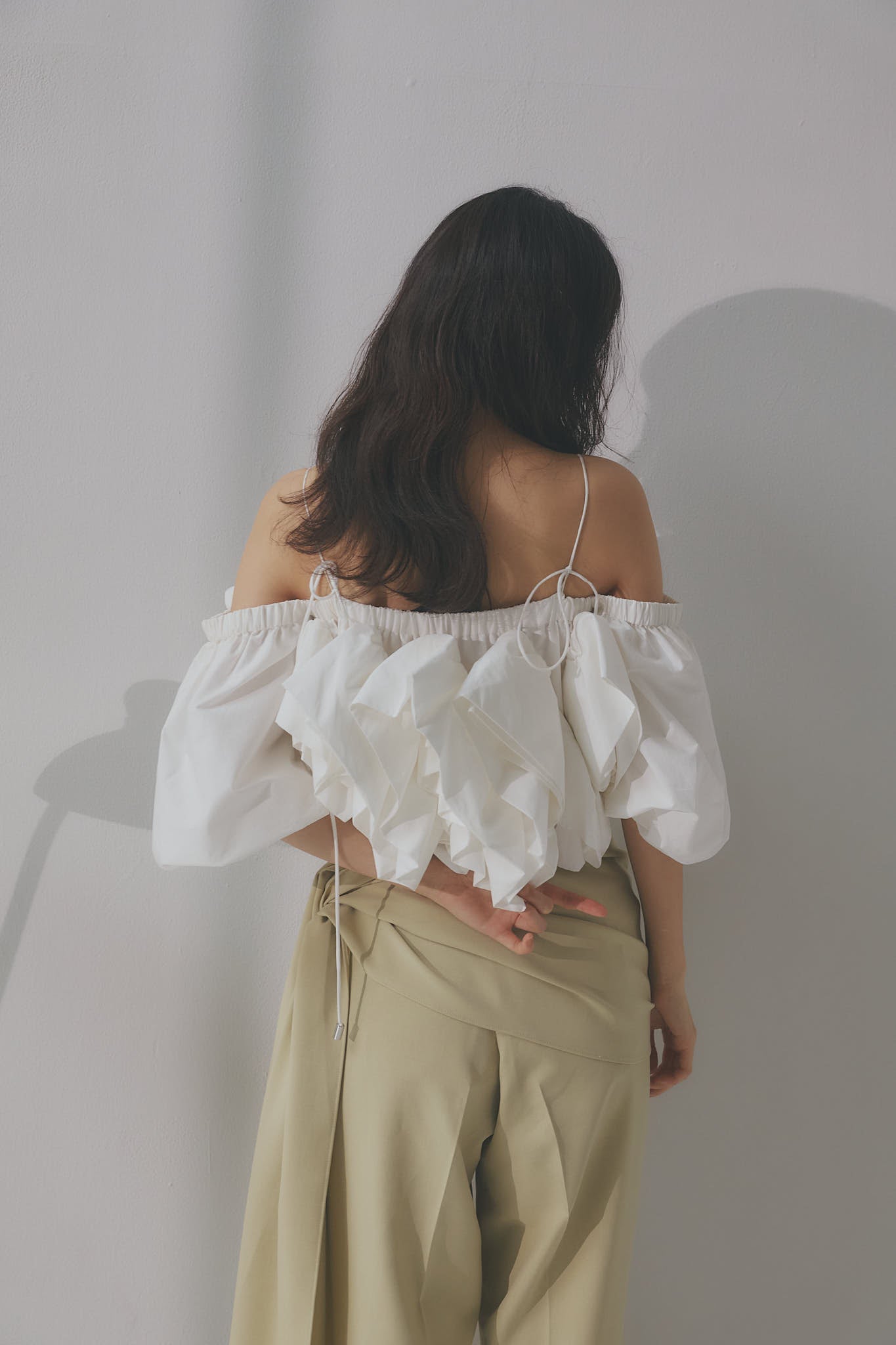 volume off shoulder blouse – andequal