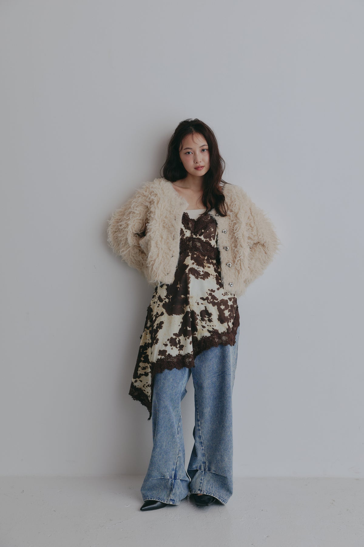 unique button short cardigan