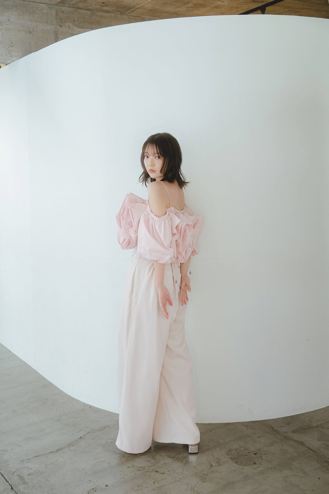 andequal volume off shoulder blouse ピンク volume off shoulder blouse – andequal