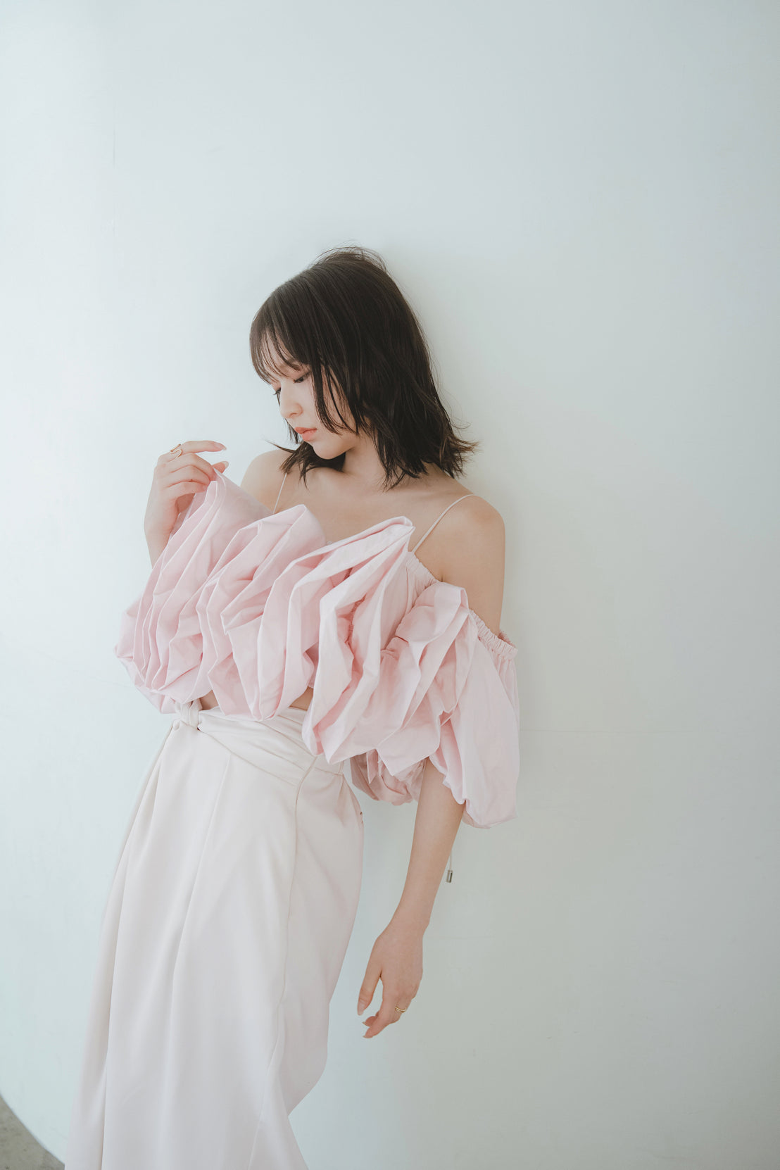 volume off shoulder blouse