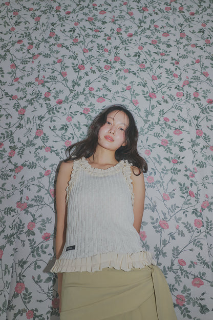 sheer rib frill tops