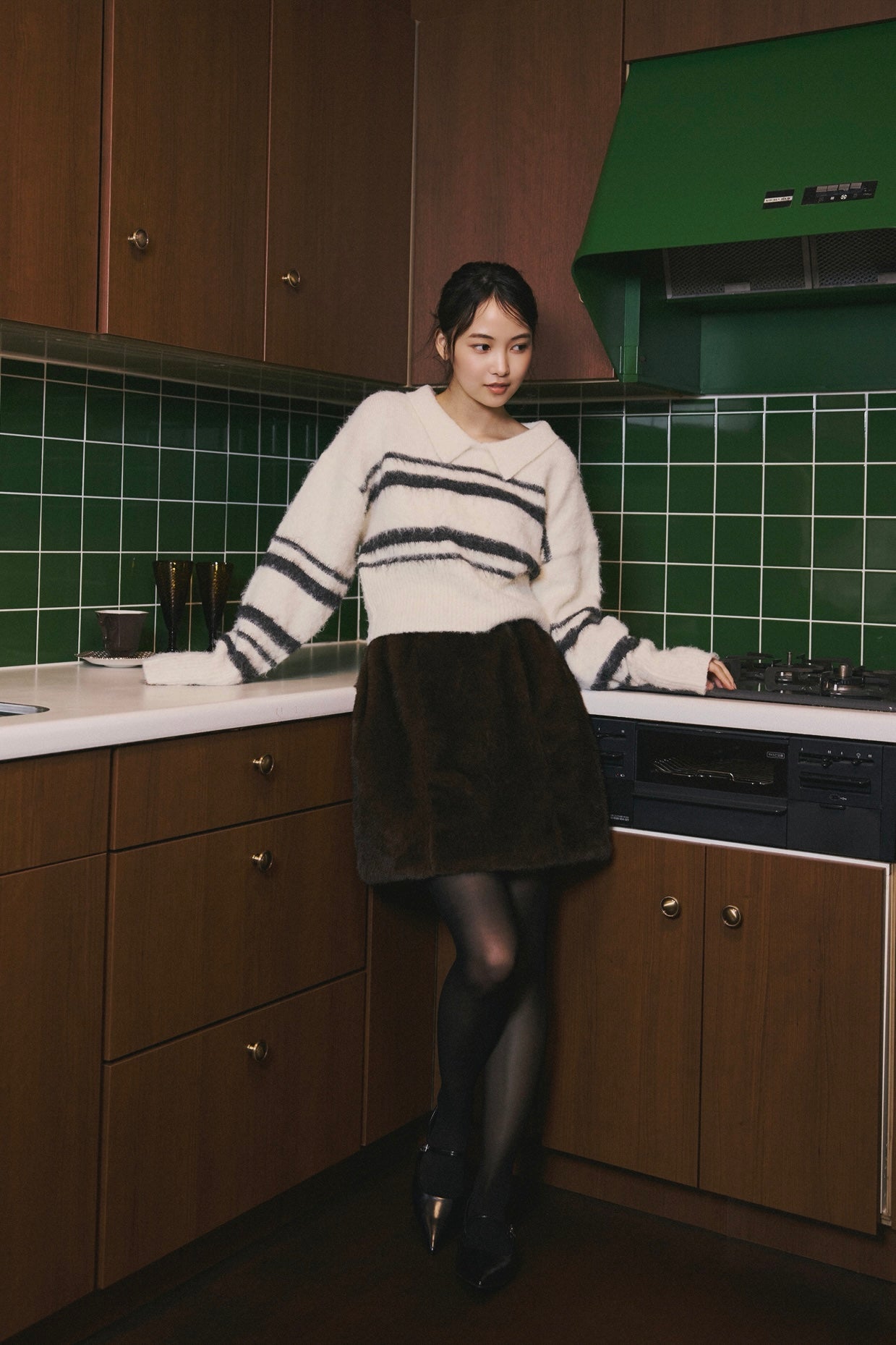 nuance border collar knit