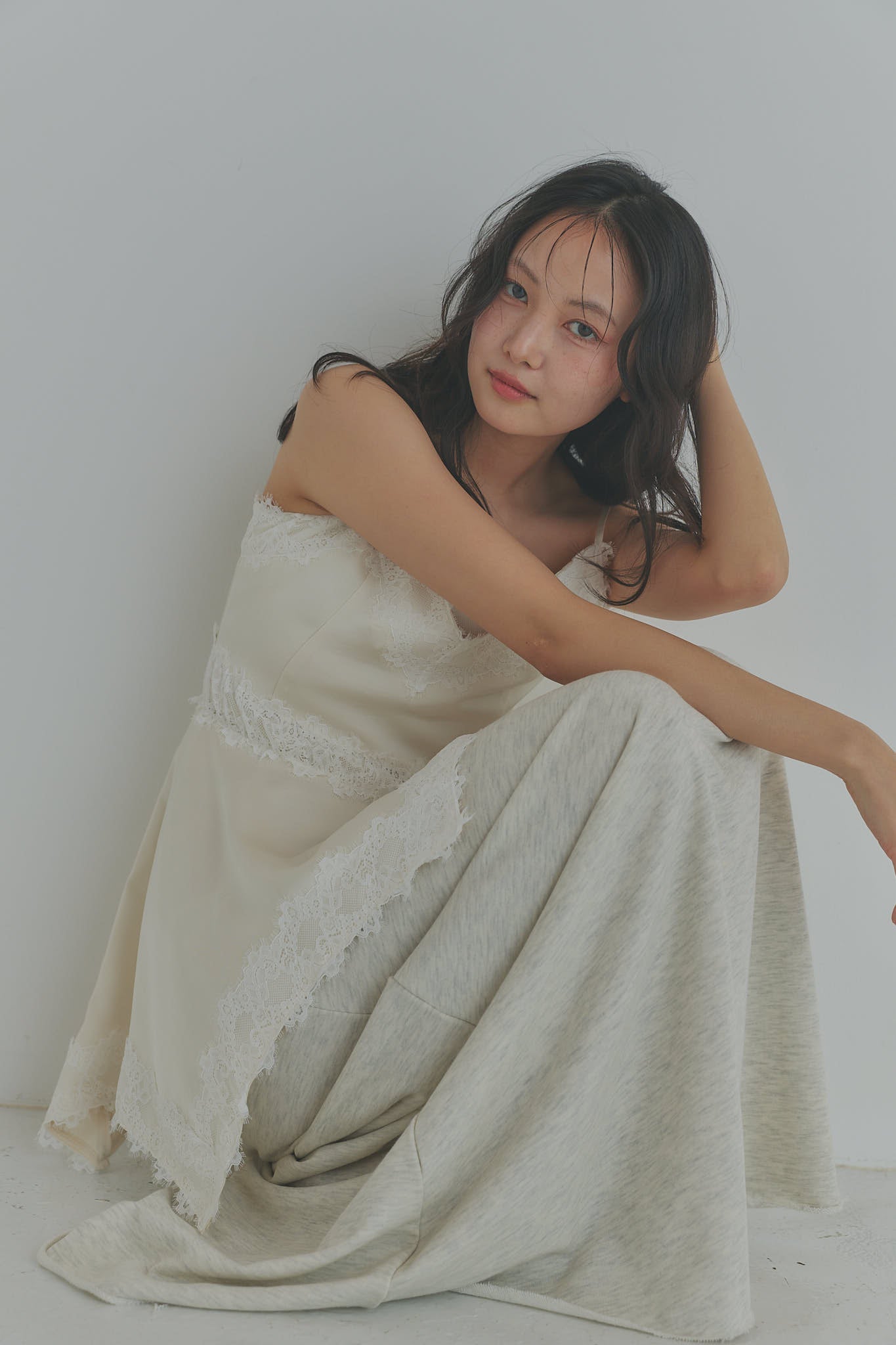 asymmetry lace camisole［6月下旬お届け］