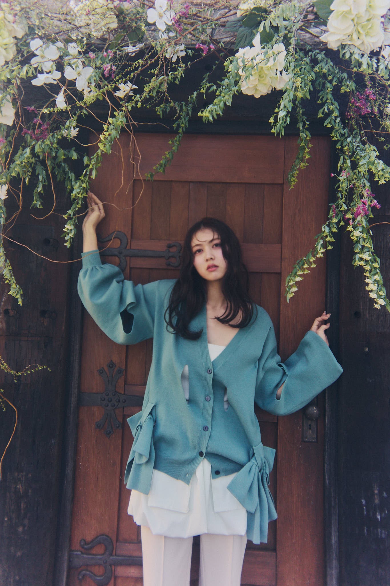 hole ribbon spring cardigan